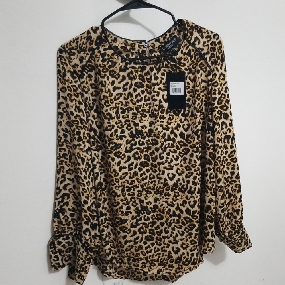 Essentials Leopard print long sleeve